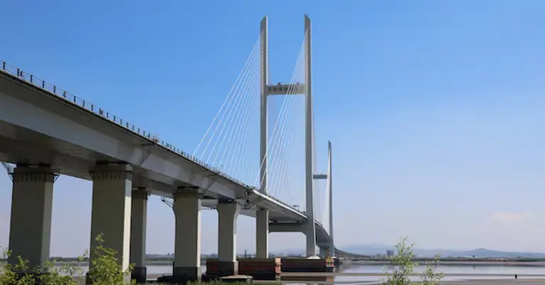 দানদংয়ে নিউ ইয়ালু নদী সেতু